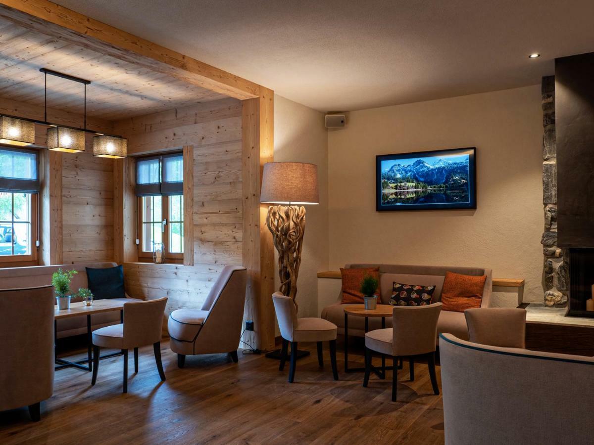 Hotel Alpenland กืซตาด์ก ภายนอก รูปภาพ